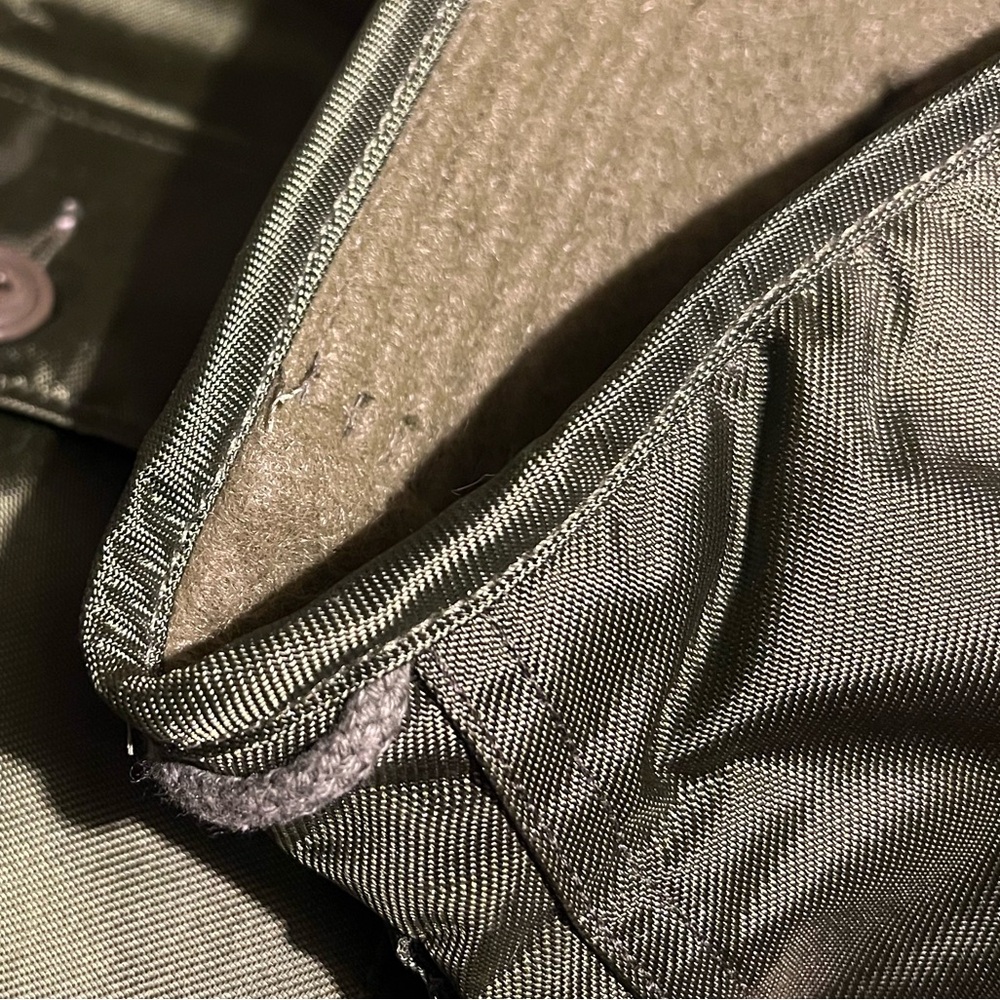 Deadstock Vintage
Alpha Industries 
Army Issued Extreme Cold Weather Trousers - Picture 9 of 11